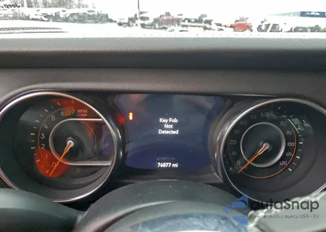 2020 Jeep Wrangler Unlimited Sahara z USA, uszkodzony, nr VIN 1C4HJXEN2LW148942